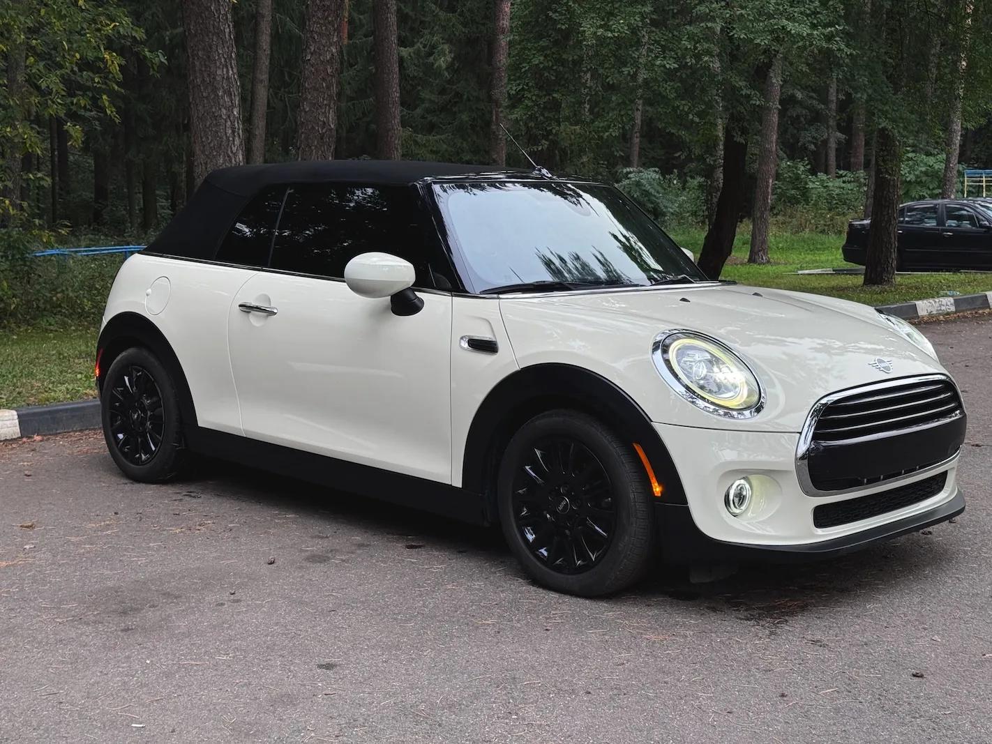 Mini Cooper Cabrio фото 6